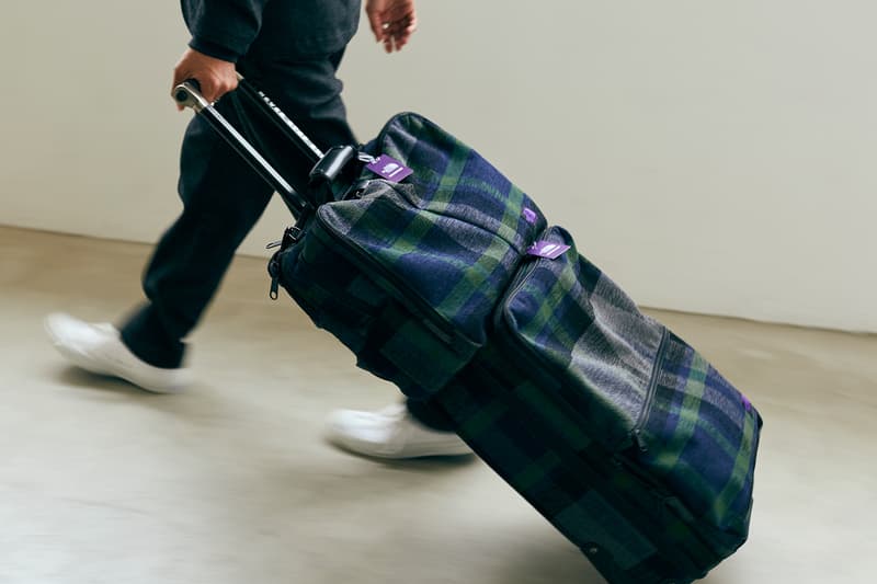 90年代を代表する鬼才監督 スパイク・ジョーンズ x THE NORTH FACE Purple Label によるコラボトラベルバッグが登場 幼少期に母の影響で憧れた〈TNF〉とタッグを組み、オリジナルチェック柄を採用した3Wayバッグ＆Shuttle Rollerを製作 