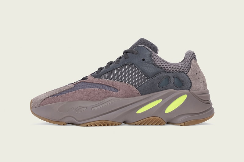 YEEZY BOOST 700 “Mauve” いーじー アディダス カニエ・ウェスト イージーブースト 発売 モーブ