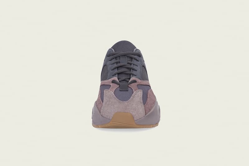 YEEZY BOOST 700 “Mauve” いーじー アディダス カニエ・ウェスト イージーブースト 発売 モーブ