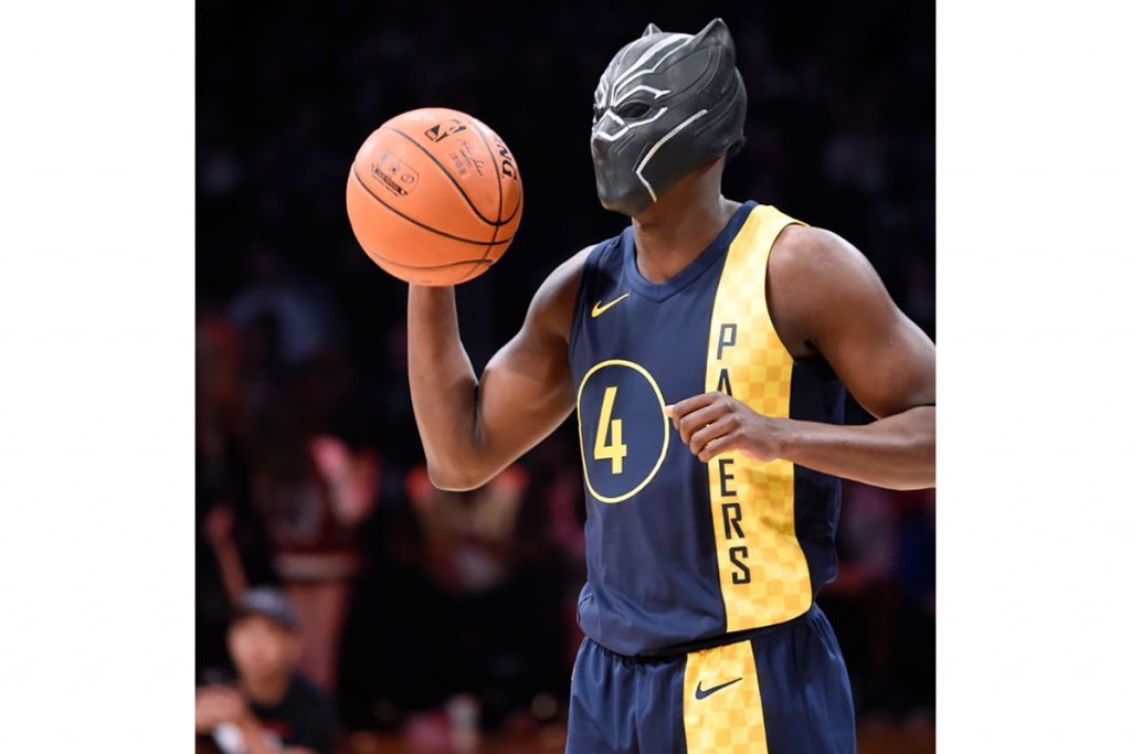 スタン リーに敬意を表したスポーツ選手たちの名パフォーマンスをプレイバック Hypebeast Jp スタン リーに敬意を表したスポーツ選手たちの名パフォーマンスをプレイバック Hypebeast Jp