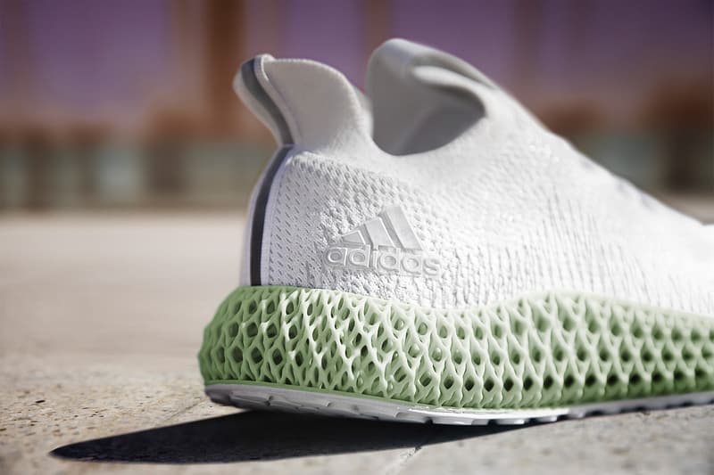 adidas よりスニーカー史を更新する異次元構造ミッドソール搭載の Alphaedge 4D が登場 世界有数の3Dプリントメーカー「Carbon」とチームアップし、最先端テクノロジーを駆使した時代を変える名作モデルが完成