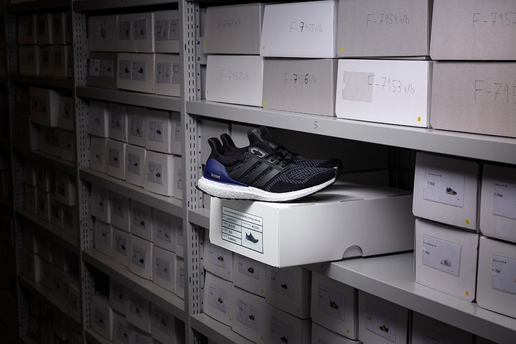 adidas が誇るハイパフォーマンスランニングシューズ UltraBOOST の初期モデルが復刻