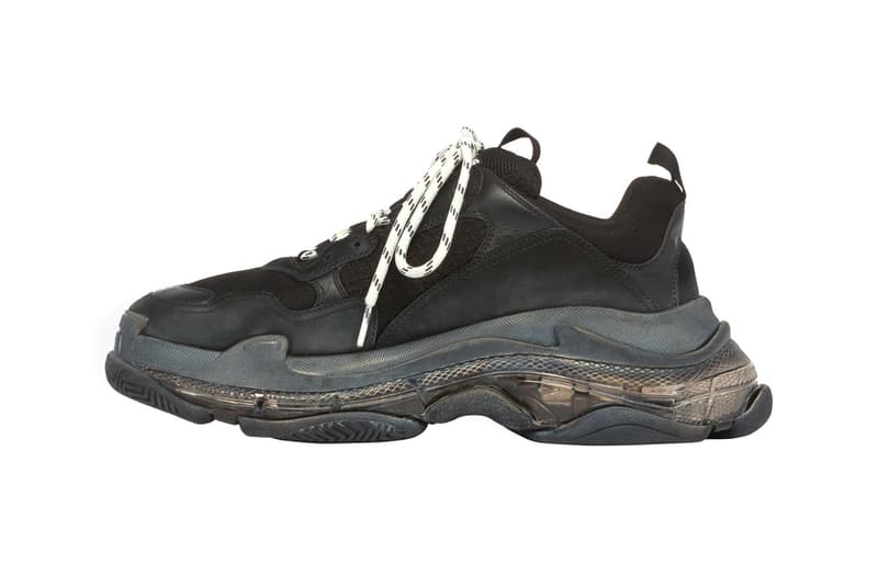 バレンシアガ トリプルエス Balenciaga Triple S スニーカー 黒 白 ブラック ホワイト クリア　チャンキースニーカー　ダッドシューズ　Balenciaga Triple S Clear Sole Sneakers