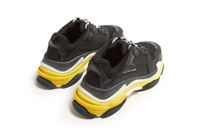 バレンシアガ　トリプルエス　スニーカー　新色　ブラック イエロー Balenciaga Triple S Low Top Trainers trainer First Look yellow mesh leather black white off