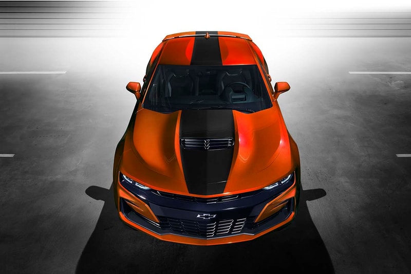 シボレー カマロ Limited Edition 特別限定車 オレンジ 試乗 Chevrolet Camaro ゼネラルモーターズ GM スポーツクーペ 価格 スペック 