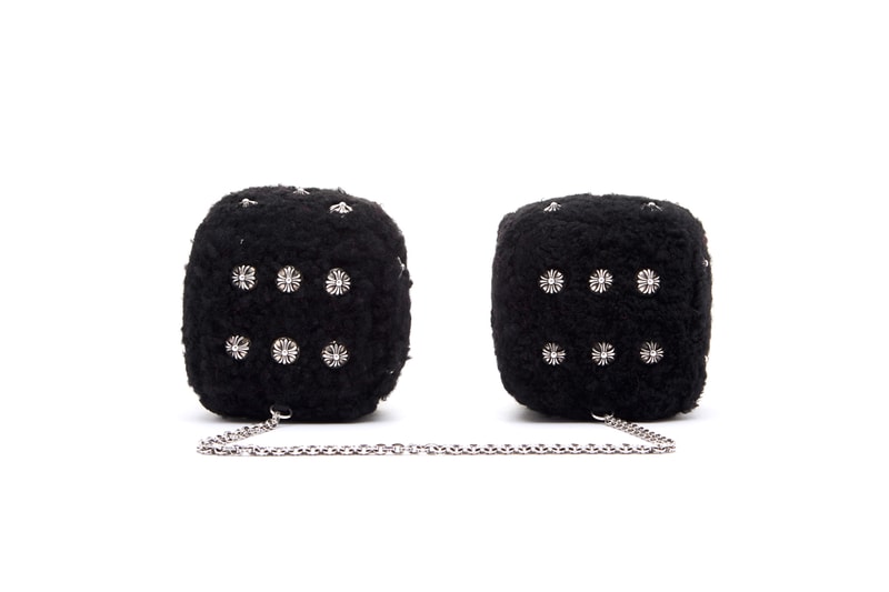 クロムハーツ　シルバー　ゴールド　アクセサリー　ホリデーコレクション　Chrome Hearts holiday 2018 walker vespa necklace hat bucket leather silver cross towel blanket rug stool tumbler cup mug hose bear dinosaur push pin dice shearling sex records collection gift christmas basketball hoop handcuffs