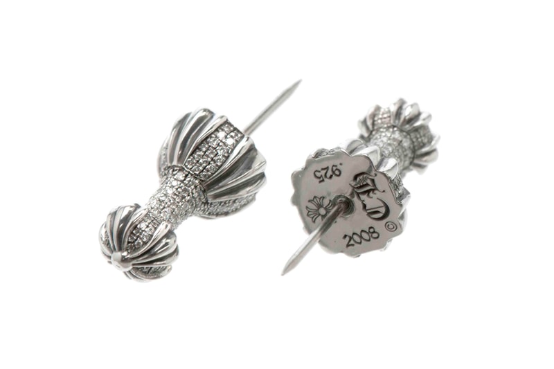 クロムハーツ　シルバー　ゴールド　アクセサリー　ホリデーコレクション　Chrome Hearts holiday 2018 walker vespa necklace hat bucket leather silver cross towel blanket rug stool tumbler cup mug hose bear dinosaur push pin dice shearling sex records collection gift christmas basketball hoop handcuffs