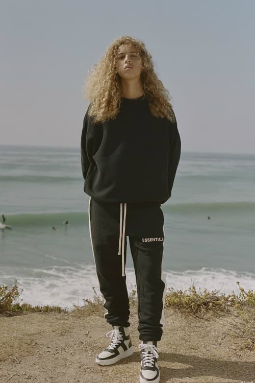 Fear of God  ESSENTIALS フィア オブ ゴッド エッセンシャルズ 冬シーズン 最新 ルック ブック ビジュアル