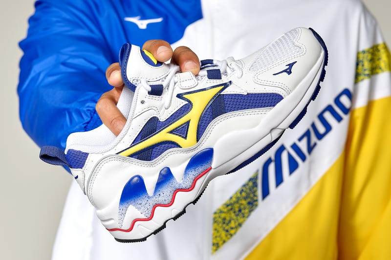 MIZUNO より人気ダッドシューズ WAVE RIDER 1 OG の2ndカラーモデルが復刻リリース
