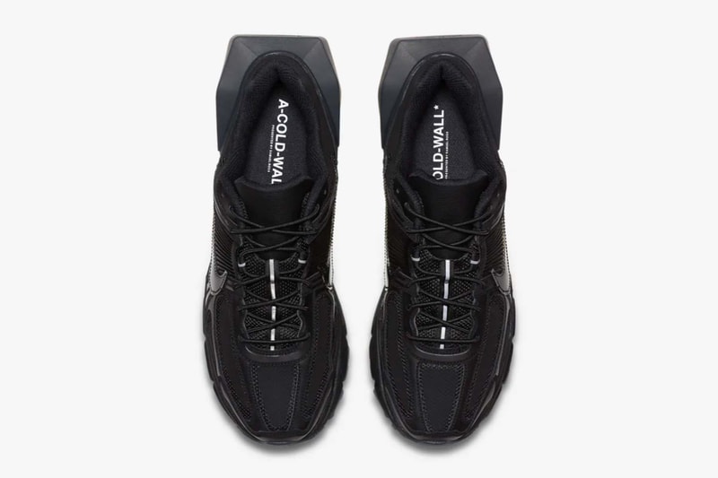  Nike ナイキ コールド ウォール A COLD WALL ズームボメロ スニーカー コラボ Zoom Vomero +5 