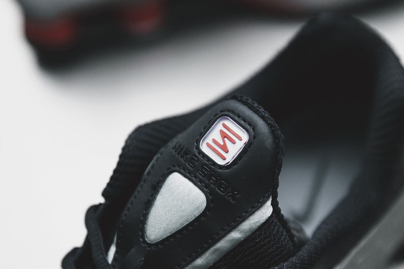 Nike ナイキ ショックス  Shox R4 “Black/Silver” モデル クローズアップ  スニーカー シューズ