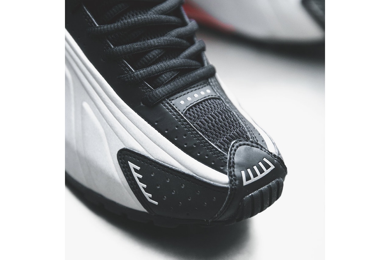 Nike ナイキ ショックス  Shox R4 “Black/Silver” モデル クローズアップ  スニーカー シューズ