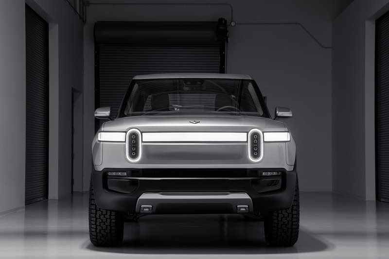 Rivian リビアン R1T EV 電動 電気 ピックアップトラック R1T