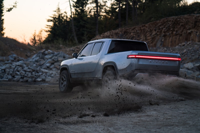 Rivian リビアン  R1T  EV 電動 電気 ピックアップトラック R1T 