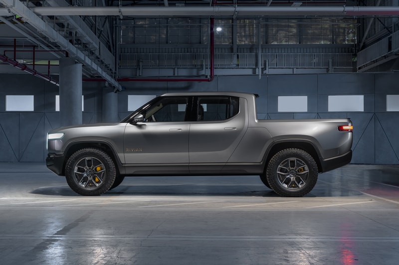 Rivian リビアン  R1T  EV 電動 電気 ピックアップトラック R1T 
