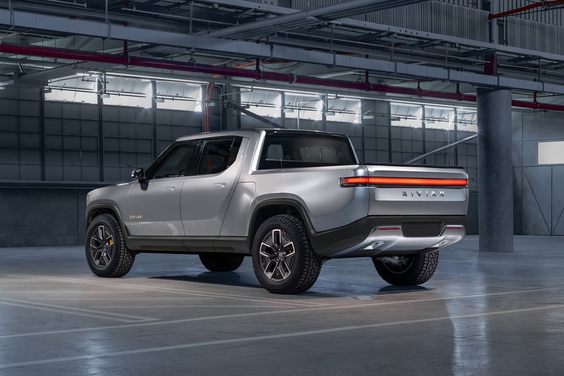 Rivian リビアン  R1T  EV 電動 電気 ピックアップトラック R1T 