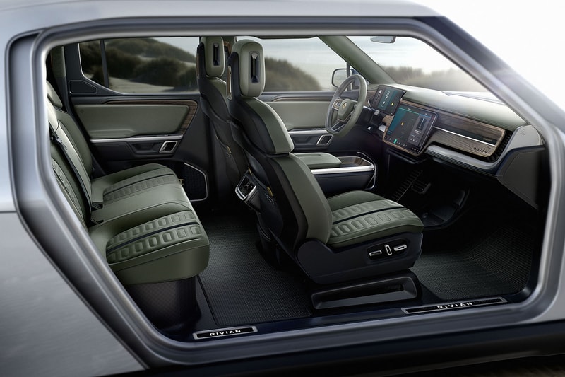Rivian リビアン  R1T  EV 電動 電気 ピックアップトラック R1T 