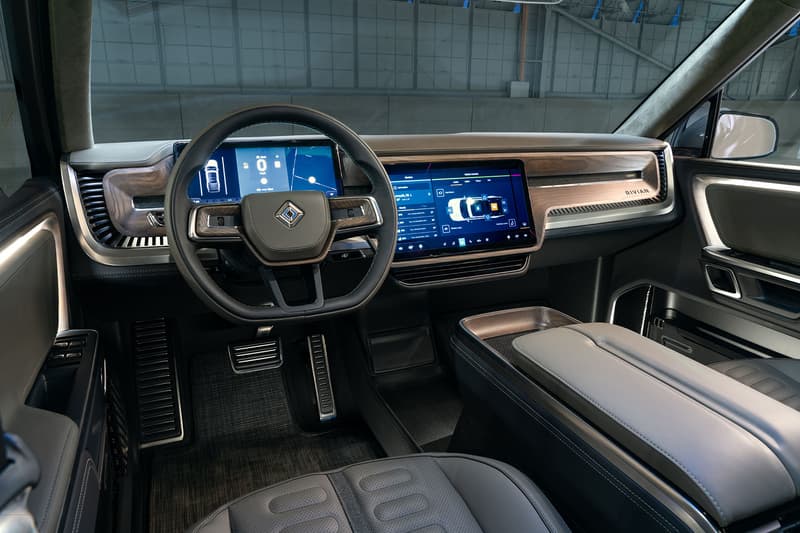 Rivian リビアン R1T EV 電動 電気 ピックアップトラック R1T
