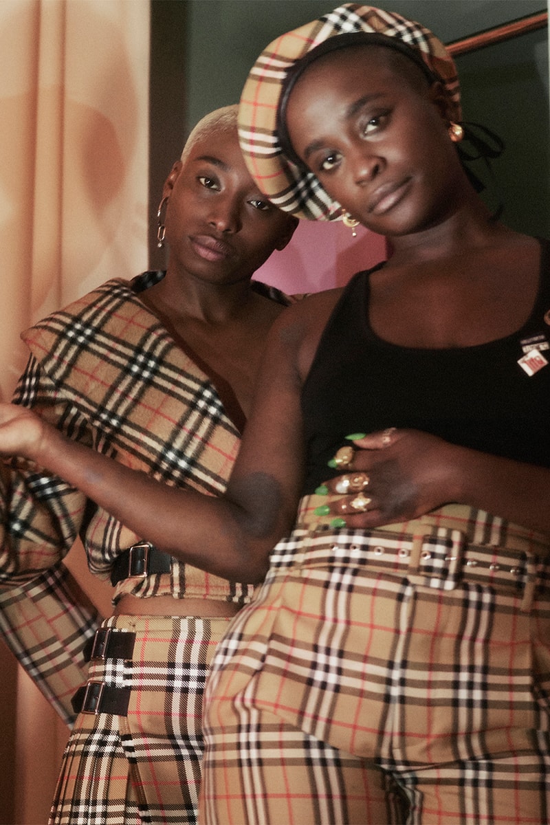バーバリー x ヴィヴィアン・ウエストウッド Burberry が Vivienne Westwood Riccardo Tisci（リカルド・ティッシ）David Sims（デイビット・シムズ）