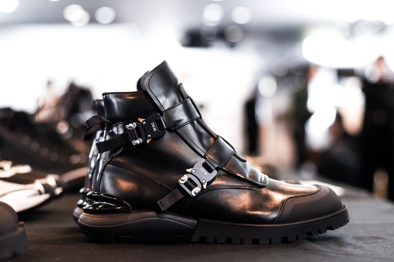ディオール Dior 2019年プレフォールコレクション 東京 空山基 セクシーロボ コラボレーション ランウェイ 写真 