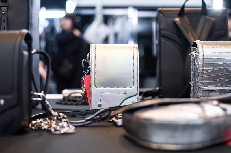 ディオール Dior 2019年プレフォールコレクション 東京 空山基 セクシーロボ コラボレーション ランウェイ 写真