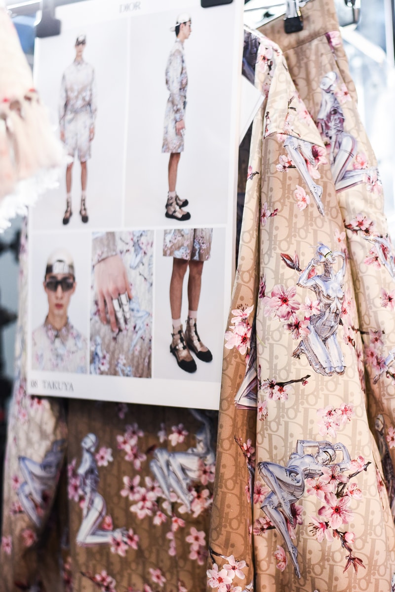 ディオール Dior 2019年プレフォールコレクション 東京 空山基 セクシーロボ コラボレーション ランウェイ 写真 