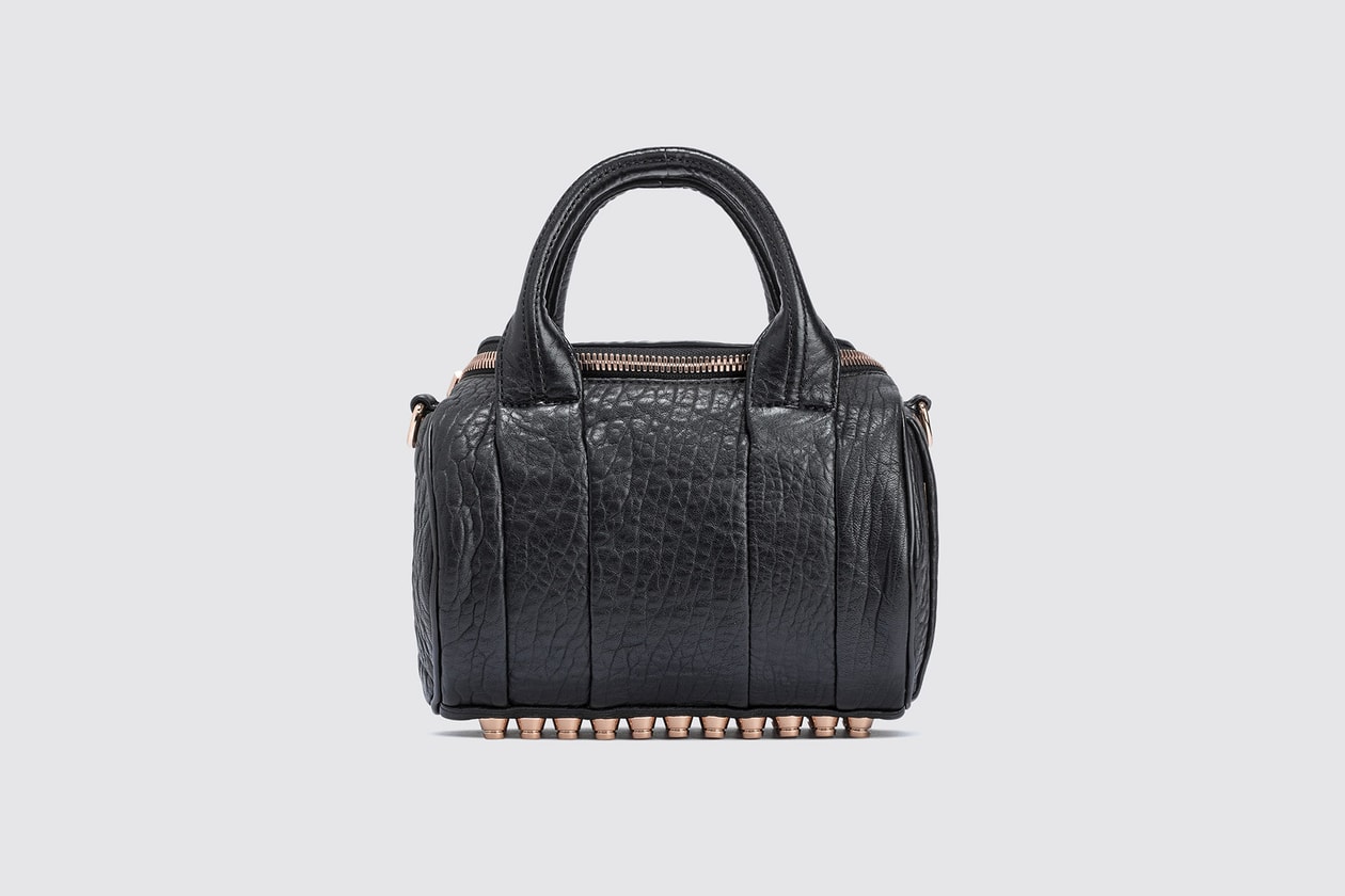 Holidaygift ホリデーギフト Holiday Gift プレゼント Christmas present Newyear クリスマスギフト　クリスマス ニューイヤー HYPEBEAST ハイプビースト