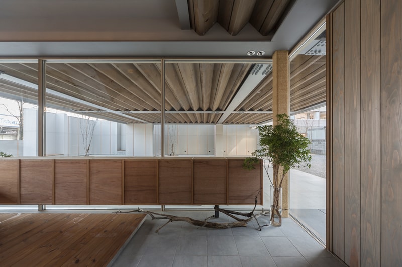 安齋好太郎 建築設計事務所 Life Style Koubou 窓の無い低層住宅　福島　life style koubou windowless modern fukushima japan house home architecture