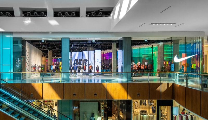 ナイキ　ドバイ　ニューオープン　新店舗　Nike Dubai Middle East Flagship Nike DXB Dubai Mall