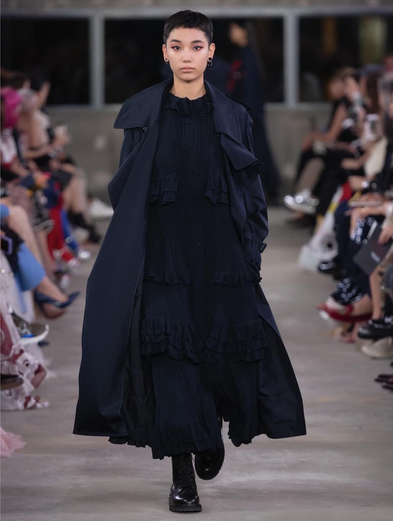 日本古来の美意識を日常服へと変貌させた Valentino 2019年プレフォールコレクション ブランドカラーの赤と黒を基調に、“間”や“侘び寂び”から着想を得た日本発信の最新コレクションを表と裏から分析 HYPEBEAST ハイプビースト ヴァレンティノ