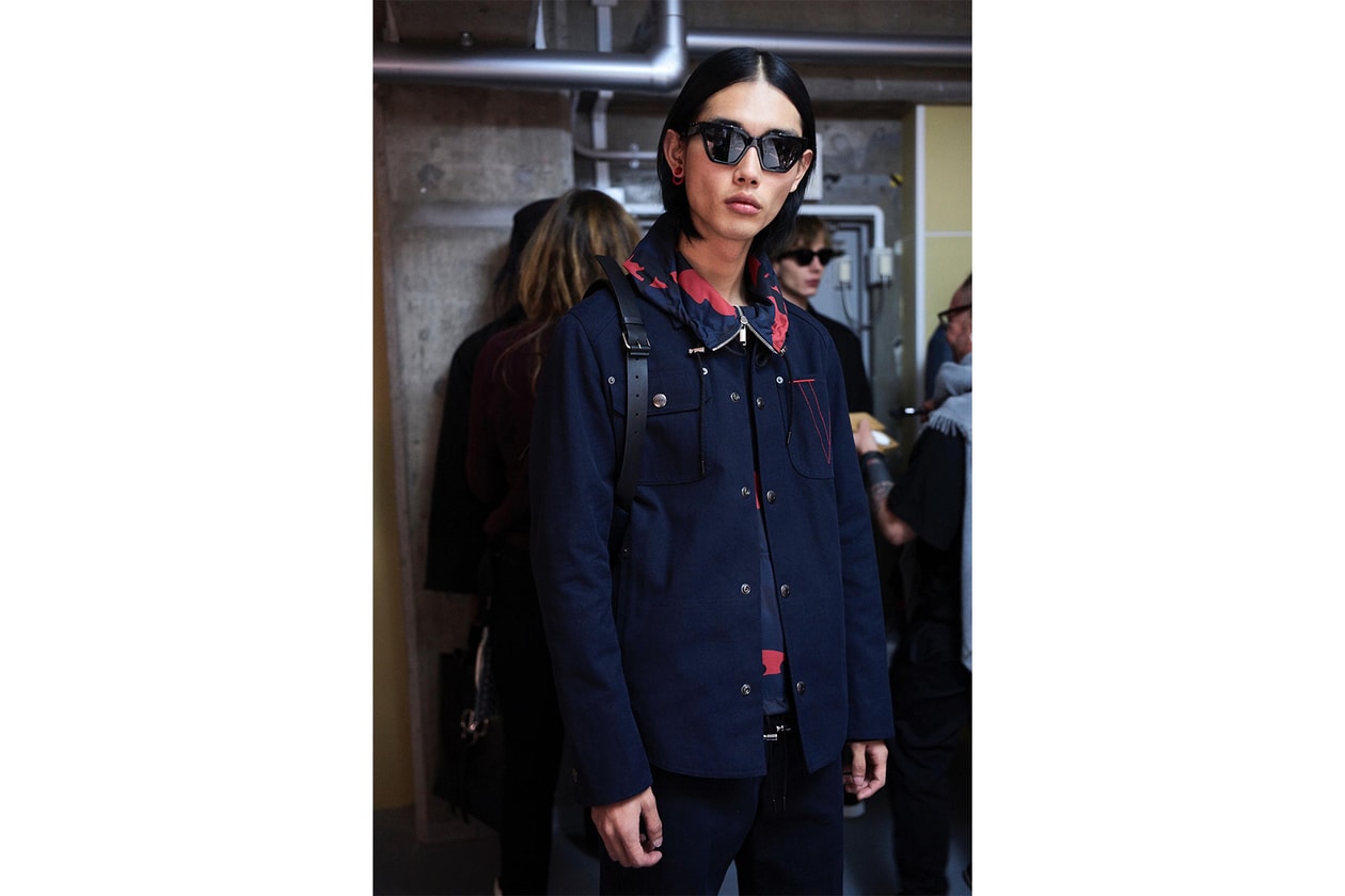 日本古来の美意識を日常服へと変貌させた Valentino 2019年プレフォールコレクション ブランドカラーの赤と黒を基調に、“間”や“侘び寂び”から着想を得た日本発信の最新コレクションを表と裏から分析 HYPEBEAST ハイプビースト ヴァレンティノ