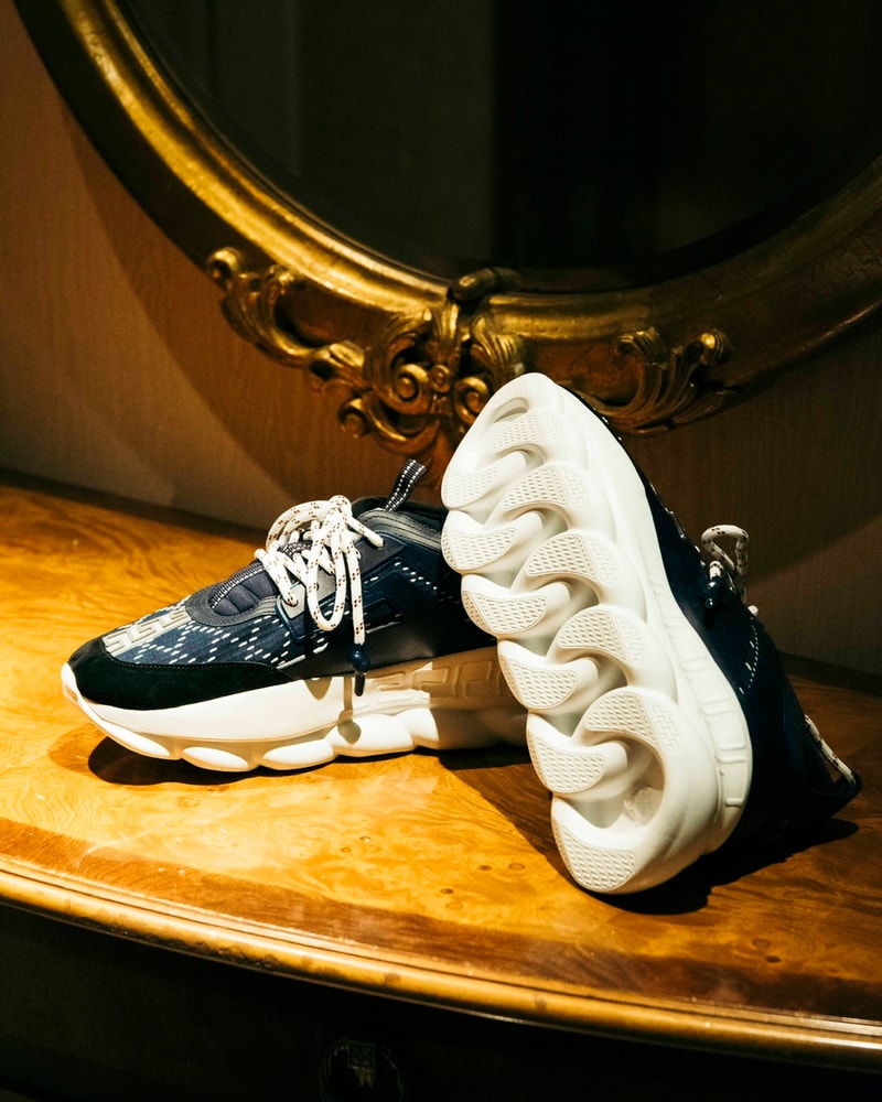 ヴェルサーチ チェーン リアクション ユナイテッドアローズ アンド サンズ UNITED ARROWS & SONS Versace ヴェルサーチェ Chain Reaction スニーカー オンライン コラボ 