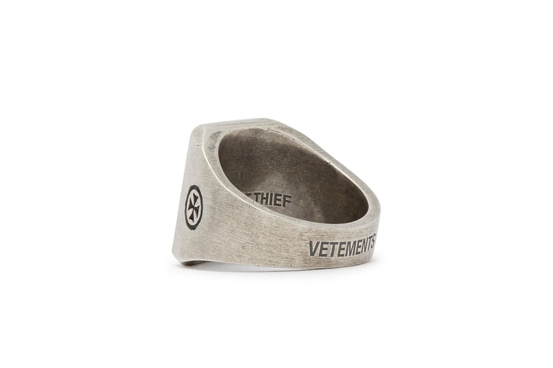 ヴェトモン Vetements デムナ demna バレンシアガ balenciaga シルバーアクセサリー HYPEBEAST ハイプビースト