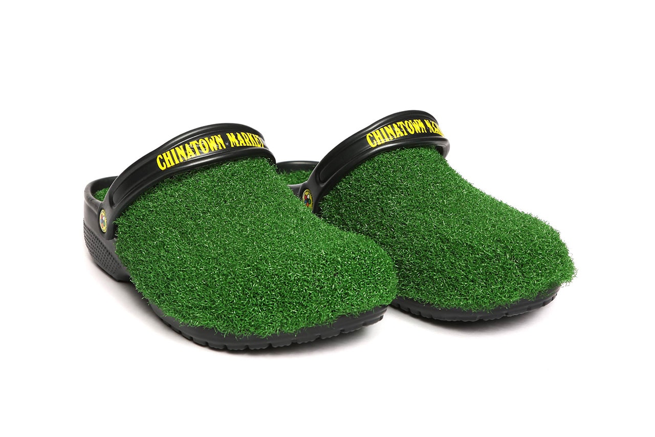 チャイナタウン マーケット　クロックス　Chinatown Market Crocs Turf Lined Clog Release grass shoe collaboration footwear drop info january 24 2019 buy