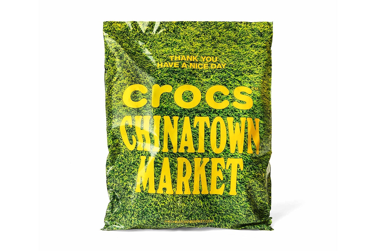 チャイナタウン マーケット　クロックス　Chinatown Market Crocs Turf Lined Clog Release grass shoe collaboration footwear drop info january 24 2019 buy
