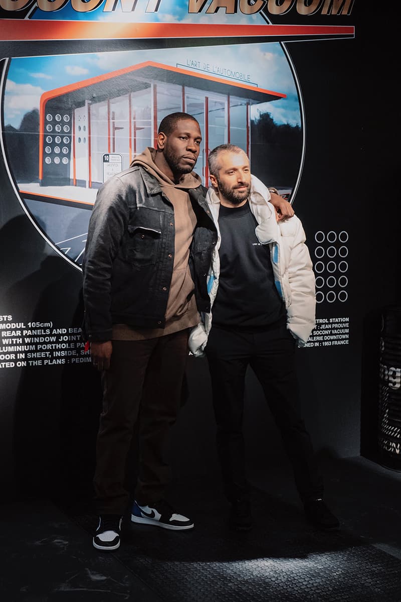 ラート ド ロートモービル アルチュール・カー L'art de l'automobile "Out of Gasoline" pop-up arthur kar t-shirt crewneck mock neck mobil petrol station oil socony vaccuum exhibition car terminology  