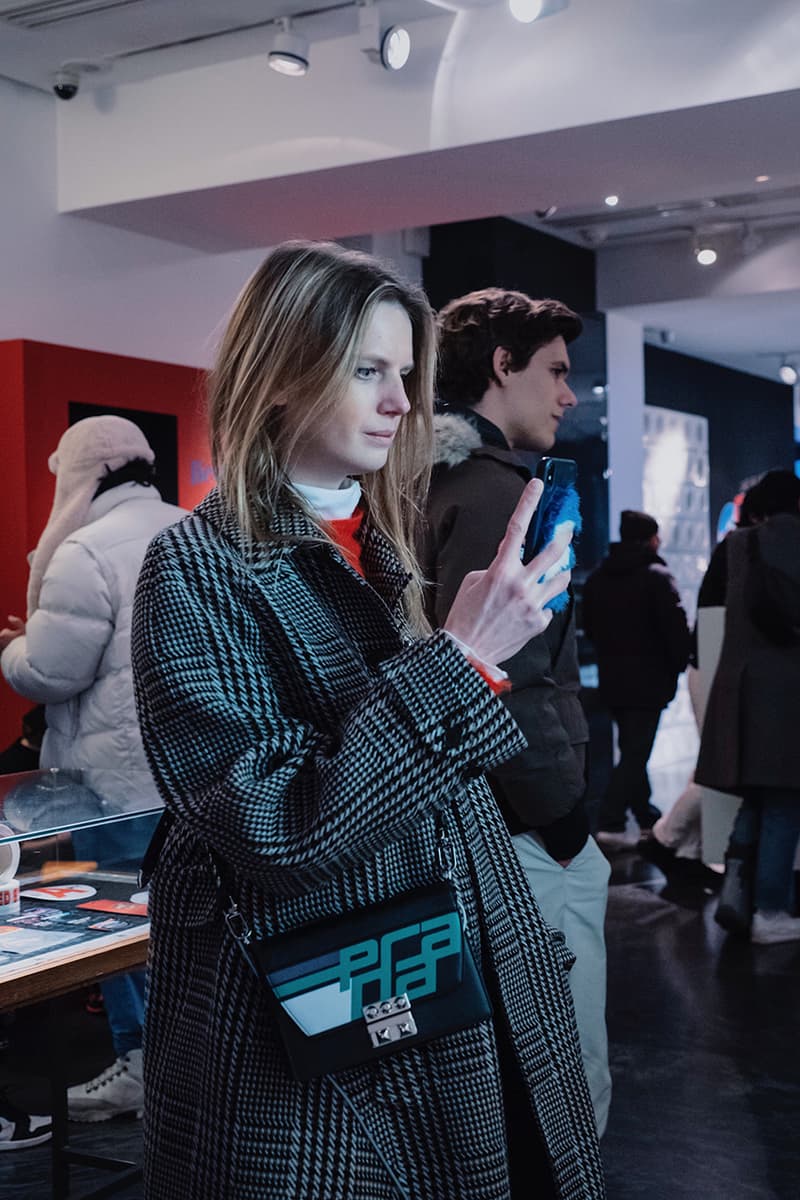 ラート ド ロートモービル アルチュール・カー L'art de l'automobile "Out of Gasoline" pop-up arthur kar t-shirt crewneck mock neck mobil petrol station oil socony vaccuum exhibition car terminology  