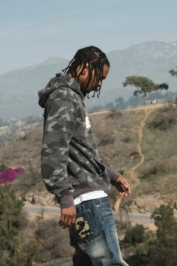 ベイプ エイプ デニム オンライン A Bathing Ape Release Vintage Denim Collection Featuring Shark Motifs and Ape Heads 