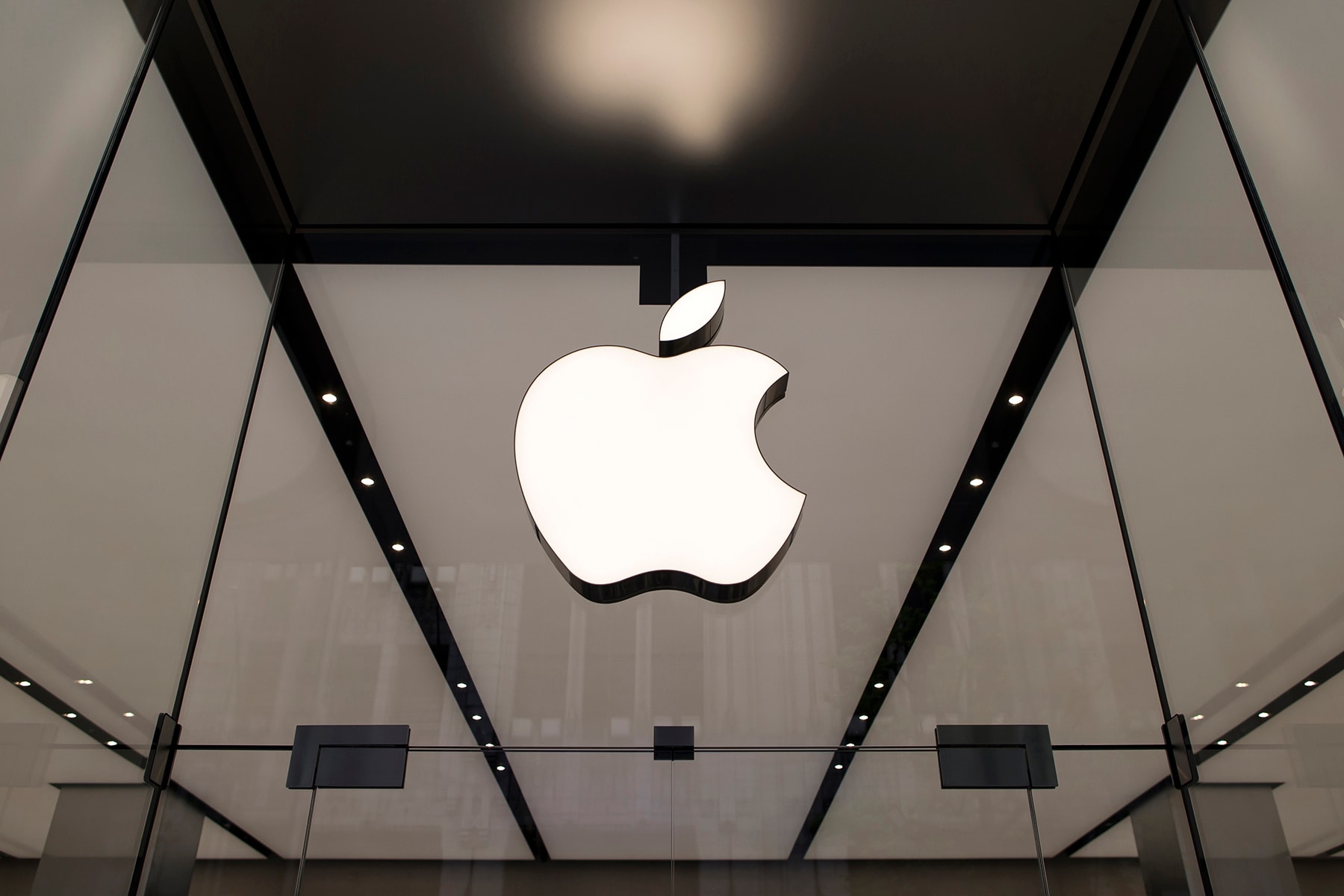 アップル ストア 新店舗 Apple iPhone 東京 都内 Macbook 