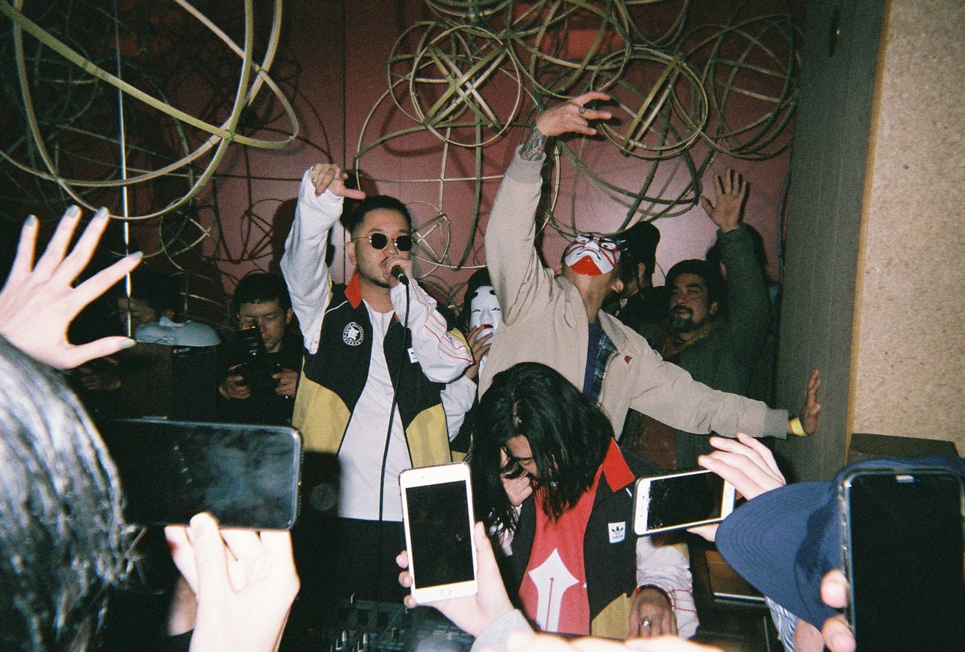 DRAKE, HIP HOP, JAY-Z, LIL UZI VERT, NF, LIL BABY, AESOP ROCK, MATT DANIELS, RAP GENIUS, BUSDRIVER, ADIDAS SKATEBOARDING, 5LACK, EVISEN SKATEBOARDS, BACK TO FILM, banksy, PHOTOGRAPHY, APPLE, APPLE IPHONE, APPLE IPHONE XS, APPLE IPHONE XR, CONVERSE, ADIDAS, NIKE, ADIDAS ORIGINALS, UNDERCOVER, ASICS, JORDAN BRAND, WHITE MOUNTAINEERING, OAMC, COMME DES GARCONS, LOUIS VUITTON, SACAI, VIRGIL ABLOH, PARIS FASHION WEEK, PIGALLE, AMBUSH®, COMME DES GARCONS HOMME PLUS, ADIDAS ORIGINALS BY WHITE MOUNTAINEERING, 1017 ALYX 9SM, MATTHEW WILLIAMS, GMBH, FALL/WINTER 2019