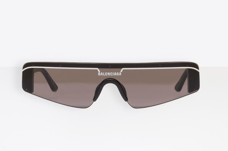 バレンシアガ Balenciaga が ケリング Kering Eyewear とタッグを組み初となるアイウェアコレクションを発表