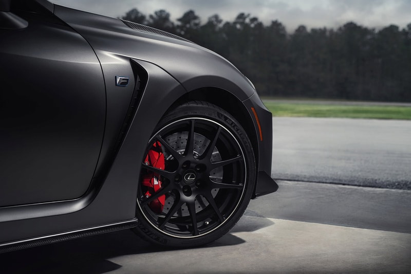 レクサス RC F Lexus トヨタ TOYOTA クーペ スポーツ 性能 価格 サイト パフォーマンス 