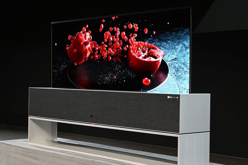 LG が世界初となる“巻取り式”テレビの一般販売を発表