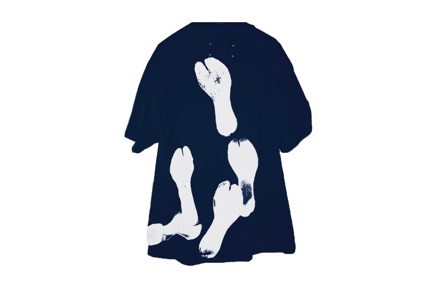 メゾン マルジェラ Maison Margiela の激レアTシャツが100万円を超える価格でマーケットプレイスに登場