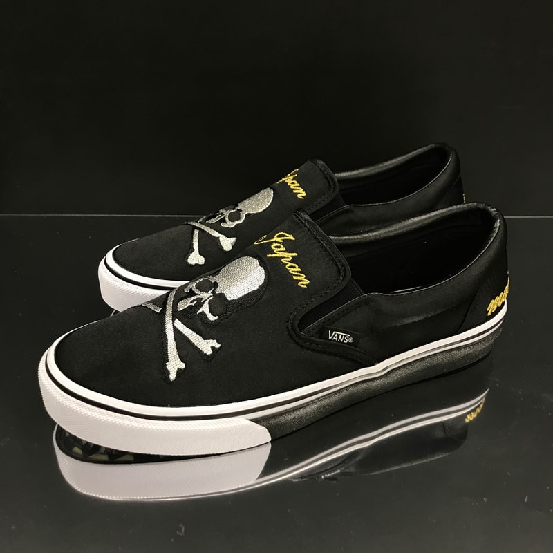 ヴァンズ マスターマインド スリッポン スリップオン MASTERMIND TOKYO JAPAN WORLD Vans Slip-On スニーカー 黒 オンライン 発売日