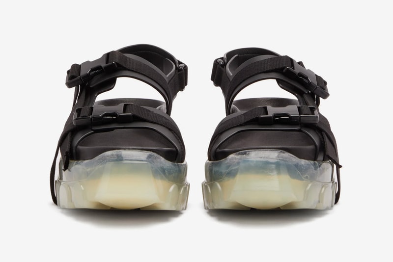 Rick Owens より半透明のチャンキーソールを装備した重厚なレザーサンダルが登場