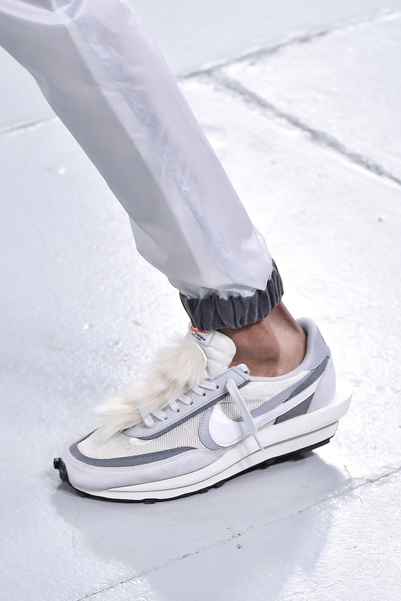 サカイ sacai ナイキ が2019年秋冬コレクションにて Nike との最新コラボフットウェアをお披露目