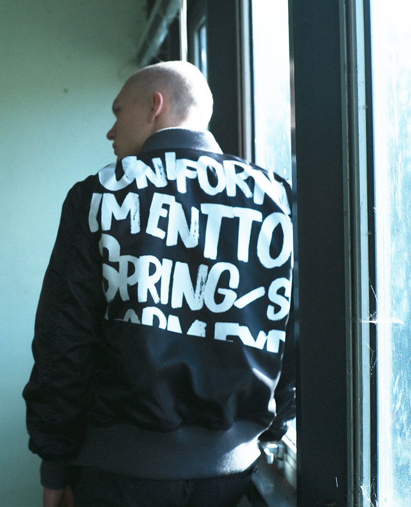 ユニフォーム エクスペリメント オンライン ソフネット オンライン アウター シャツ uniform experiment Spring/Summer 2019 Lookbook collection Japanese streetwear bomber suit graphic crewneck t-shirt tee trousers shorts