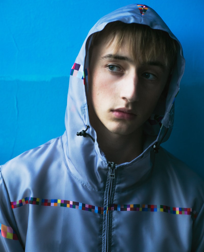 ユニフォーム エクスペリメント オンライン ソフネット オンライン アウター シャツ uniform experiment Spring/Summer 2019 Lookbook collection Japanese streetwear bomber suit graphic crewneck t-shirt tee trousers shorts