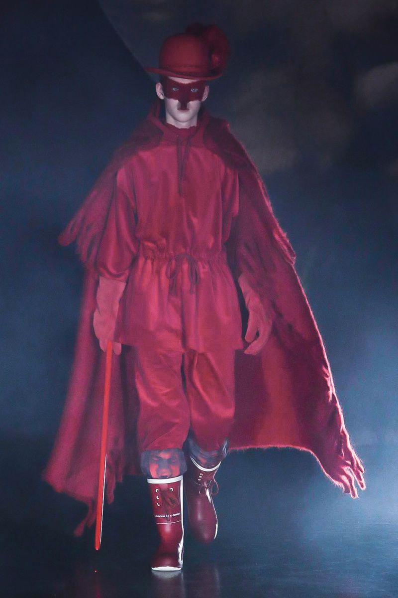 アンダーカバー UNDERCOVER 時計じかけのオレンジ 2019年秋冬 ナイキ Nike コラボ ヴァレンティノ Valentino AW Fall Winter 2019 Collection Runway paris fashion week mens jun takahashi clockwork orange droogs nike collaboration valentino